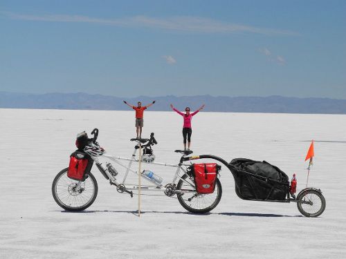 voyage velo remorque velo